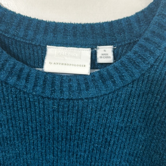 Anthropologie teal long sleeved sweater with ruffled hem. - Picture 4 of 9